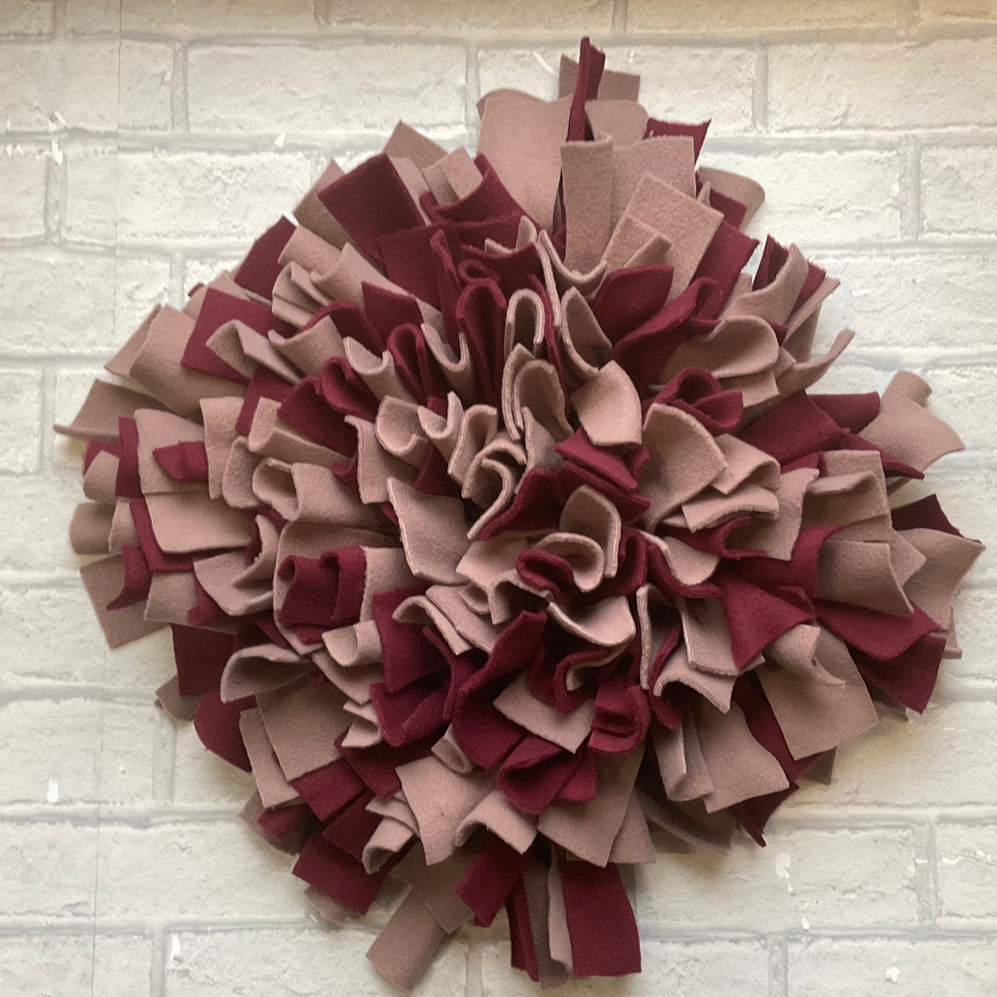 Mina and Frens Snuffle Mat