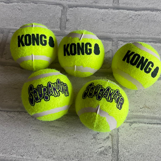 Kong Squeakair Ball