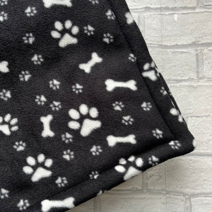 Mina and Frens Dog Blanket