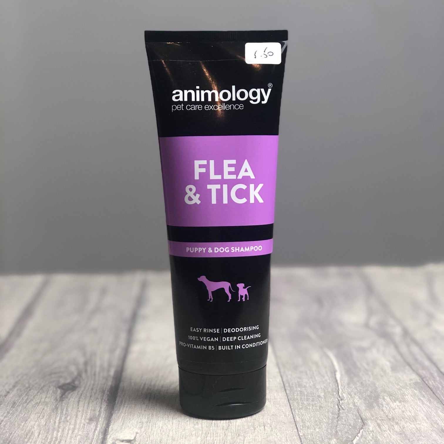 Flea & Tick Dog Shampoo 250ml - Animology